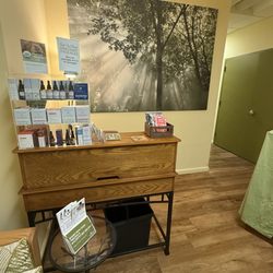 Eye Street Massage Therapy - Check in desk