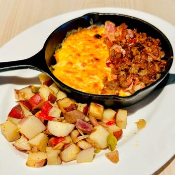 Jacksons Southpointe - Meat Lovers Frittata - American Near Me - Canonsburg, Pennsylvania
