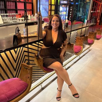 Quore Gelato - Bar seating, beautiful decor! - Gelato Near Me - Hollywood, Florida Quore Gelato - Bar seating, beautiful decor! - Gelato Near Me - Hollywood, Florida