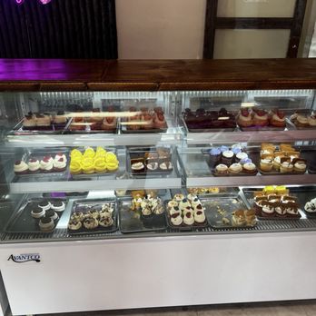 Caked By Petite - Desserts Near Me - Stockbridge, Georgia