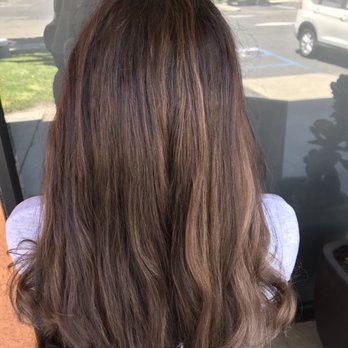 Glassbox Salon - Highlights by Kirsten - Makeup Artists Near Me - Pismo Beach, California