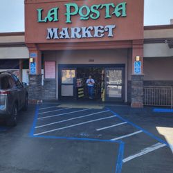 La Posta Market - Front