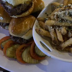 Yard House - Sliders