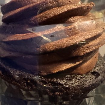 Eatzi's Market & Bakery - Bakeries Near Me - Grapevine, Texas