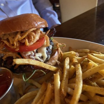 Cielos - The Lodge burger with straw French fries -$18 from bar menu - Breakfast & Brunch Near Me - Tucson, Arizona