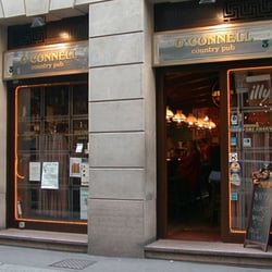 O'Connell Irish Pub - it's beer o'clock and the door has opened