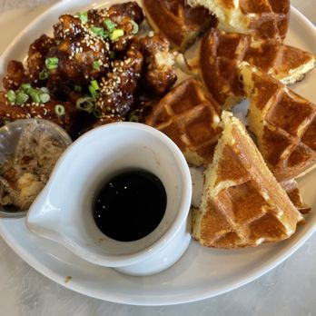 et al. - Garlic Chicken and Mochi Waffle - Breakfast & Brunch Near Me - Honolulu, Hawaii