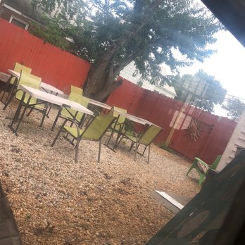 My Mama's Kitchen - Patio area - Barbeque Near Me - Norfolk, Virginia