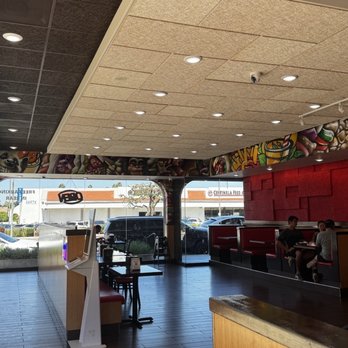 Ara's Shawarma - Mediterranean Near Me - Encino, California