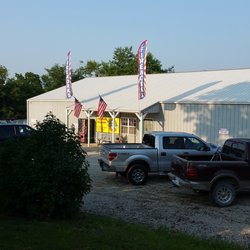 Big Gator Fireworks - Inside firework shopping! A/C & shopping carts/baskets