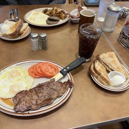 Great breakfast yesterday with my "better half". We try to grab at least one meal here each time we visit the area. Thanks again y'all! Great breakfast yesterday with my "better half". We try to grab at least one meal here each time we visit the area. Thanks again y'all!
