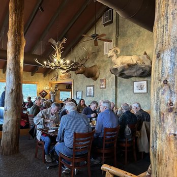 Hunters Chophouse - Steakhouses Near Me - Estes Park, Colorado