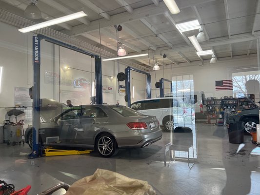 Wheel and Tire Service - Tire Repairs or Replacement
Wheel Balancing & Alignments
Tire Sales
Tire Pressure Monitoring Systems
Rotation and Check Tire Pressure
Wheel Balancing & Mounting