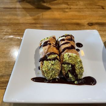 Cafe Napolina - 2 Cannoli - Pizza Near Me - Concord, California