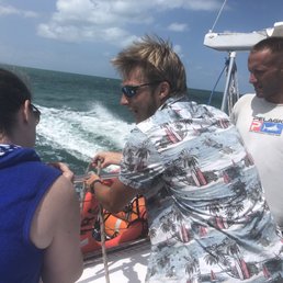 Learning how to tie knots with the Reef Roamer crew. Learning how to tie knots with the Reef Roamer crew.