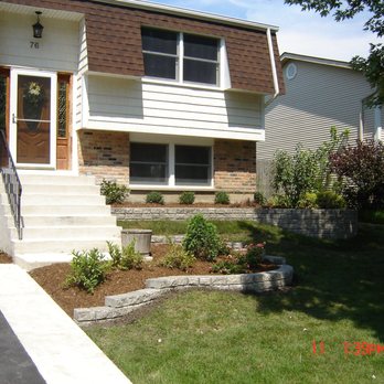 Sweeney's Custom Landscaping - front of house - Landscaping Near Me - Villa Park, Illinois
