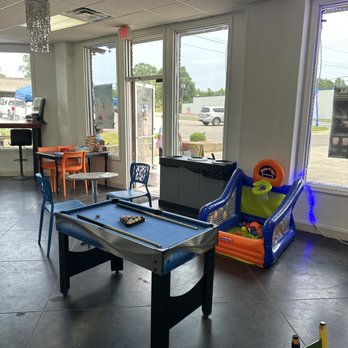 Yogurt Street - Fun and games - Ice Cream & Frozen Yogurt Near Me - Jasper, Alabama