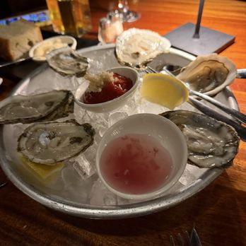 Hooked - Oysters! - Seafood Near Me - Newport, Rhode Island