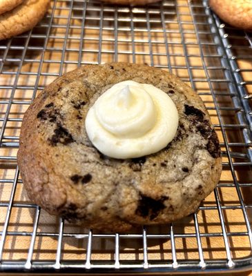 Bee J’s Cookies by null