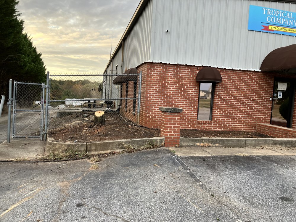 Slide of That guy landscaping