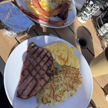 Mama's Egg House - Ham and eggs with hash browns - Breakfast & Brunch Near Me - Idyllwild, California Mama's Egg House - Ham and eggs with hash browns - Breakfast & Brunch Near Me - Idyllwild, California