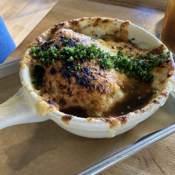 Avenue American Bistro - Roasted Onions Soup - Sports Bars Near Me - Wayne, Michigan Avenue American Bistro - Roasted Onions Soup - Sports Bars Near Me - Wayne, Michigan