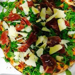 Roquettes jambon Serrano parmegiano regiano