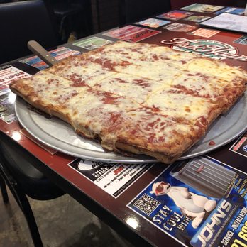 Fishhawk Pizza - New American Near Me - Lithia, Florida