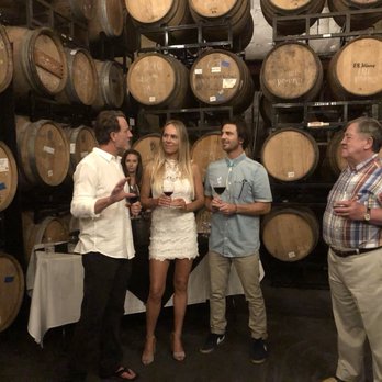 Solterra Winery & Kitchen - Wine Bars Near Me - Encinitas, California