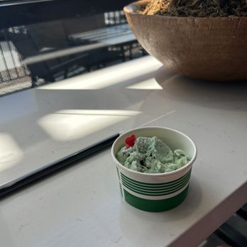 Paris Banh Mi - Glendale - Mint chocolate gelato - Bubble Tea Near Me - Glendale, Arizona Paris Banh Mi - Glendale - Mint chocolate gelato - Bubble Tea Near Me - Glendale, Arizona