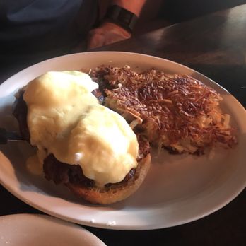 Foxy's Restaurant - Corned Beef Hash Benedict. Yummy. - Diners Near Me - Glendale, California Foxy's Restaurant - Corned Beef Hash Benedict. Yummy. - Diners Near Me - Glendale, California