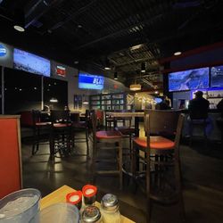 Boston's Restaurant & Sports Bar