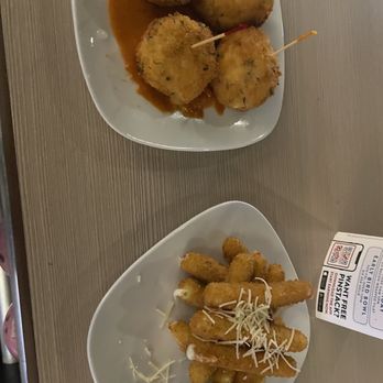Pinstack - Fried Mac n cheese and mozzarella sticks appetizers - Bowling Near Me - San Antonio, Texas Pinstack - Fried Mac n cheese and mozzarella sticks appetizers - Bowling Near Me - San Antonio, Texas