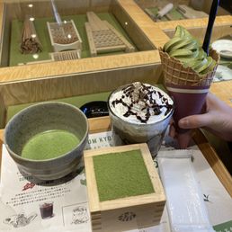 まっちゃ Japanese Ceramic Green Tea Bowl Matcha Chawan Vtg Brown Black