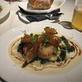 Dean's Italian Steakhouse - Diver Scallops - Steakhouses Near Me - Austin, Texas Dean's Italian Steakhouse - Diver Scallops - Steakhouses Near Me - Austin, Texas