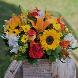 Jill's Flower Shop - rustic box flowers