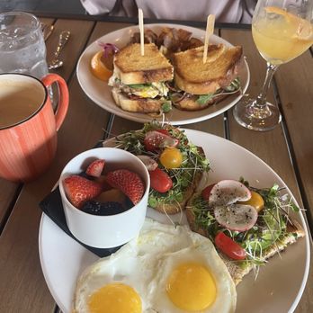 McKay Cottage Restaurant - American Near Me - Bend, Oregon