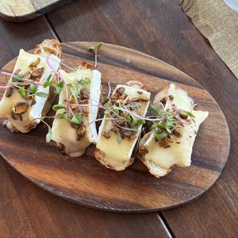 Rive Bistro - Baked Brie Crostini - French Near Me - Westport, Connecticut
