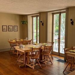Clausing Barn Restaurant - 1850's home restaurant.