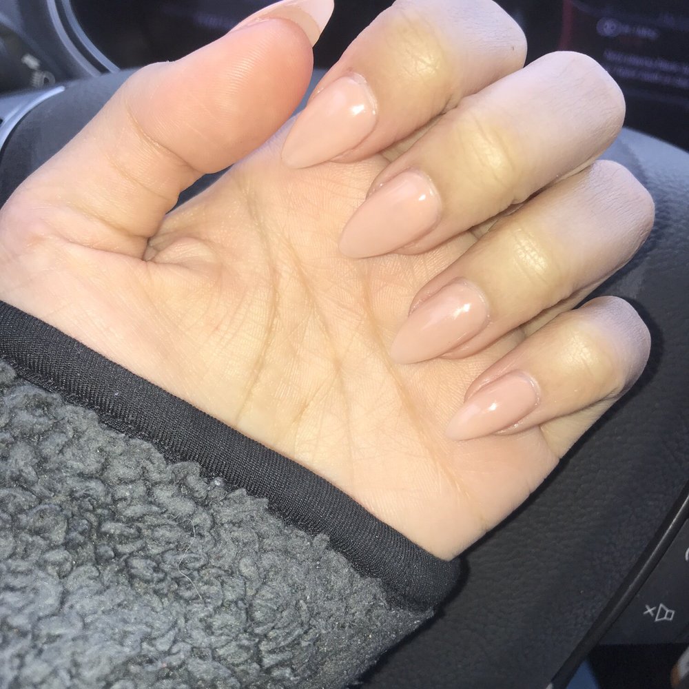 Done by the gentleman. Bare with Me was the color I think! Done by the gentleman. Bare with Me was the color I think!