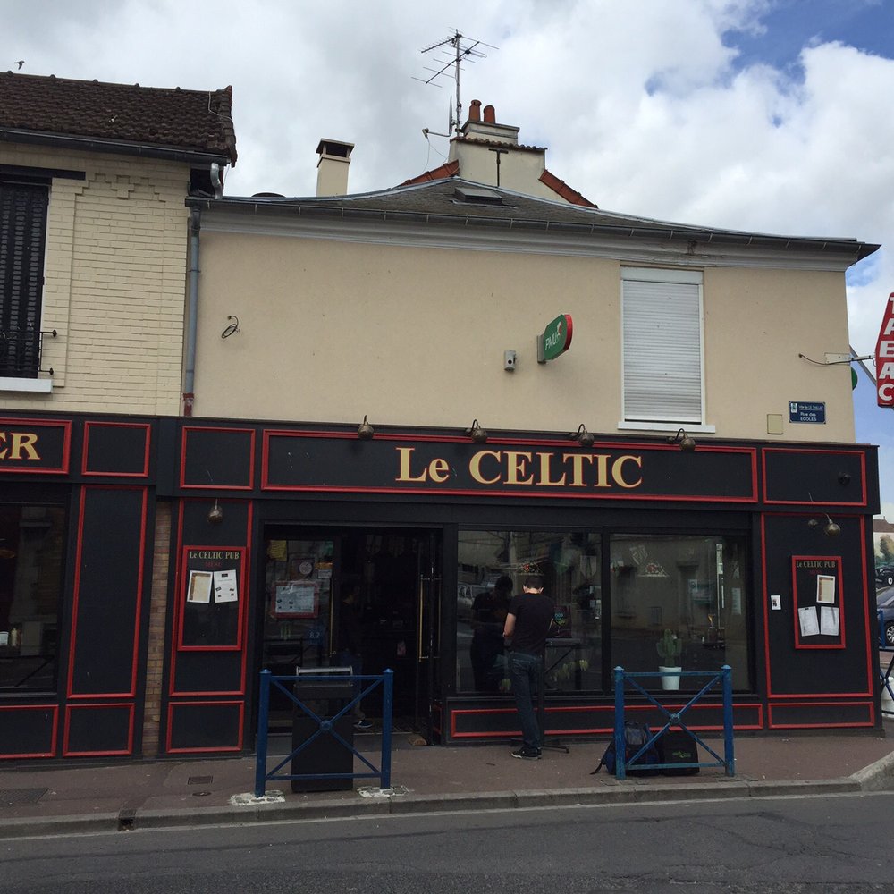 Le Celtic - Exterior - Food Near Me - Paris, 75