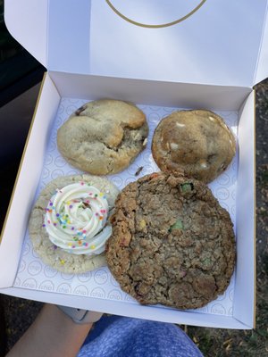 Chip Cookies by null