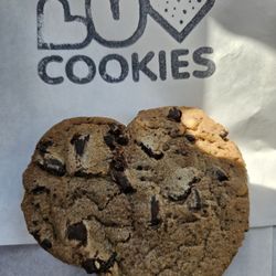 LUV Cookies