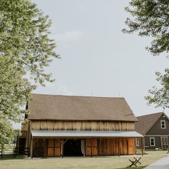 Zyntango Farm - Emily Hary Photography - Venues & Event Spaces Near Me - Whitestown, Indiana