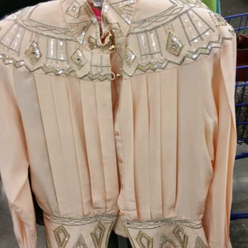 Goodwill - This is the amazing vintage top I found on my first visit here - Thrift Stores Near Me - Phoenix, Arizona