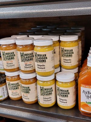 Indian Ladder Farms by null