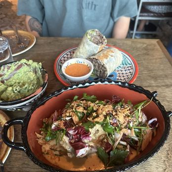 Mi Tocaya Antojeria - Guacamole, Steak Burrito, Pollo al Mojo de Ajo Cremoso - Mexican Near Me - Chicago, Illinois Mi Tocaya Antojeria - Guacamole, Steak Burrito, Pollo al Mojo de Ajo Cremoso - Mexican Near Me - Chicago, Illinois