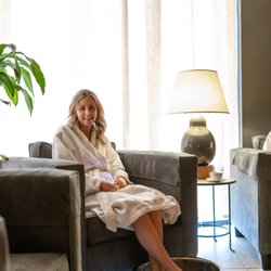 ME SPA - Naperville - Signature PediCURE photo credit: @manolosandminivans @victoriachuk