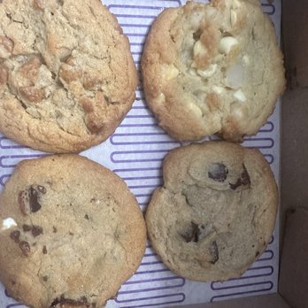 Insomnia Cookies - Chocolate Chunk, White Chocolate Macadamia, Peanut Butter Chip, Holiday Munchie Mix - Ice Cream & Frozen Yogurt Near Me - Sacramento, California