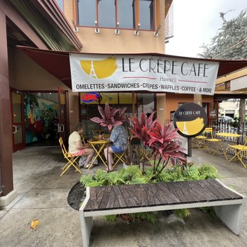 Le Crepe Cafe Kailua - Exterior - Outdoor seating - Creperies Near Me - Kailua, Hawaii Le Crepe Cafe Kailua - Exterior - Outdoor seating - Creperies Near Me - Kailua, Hawaii